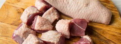 канапе из острой утки с моцареллой и виноградом. Шаг 3