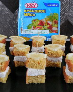 Канапе с крабовым маршмеллоу
