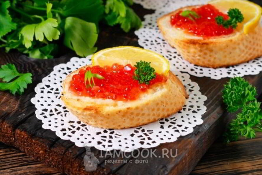Рецепт канапе с красной икрой