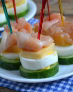 Канапе с красной рыбой