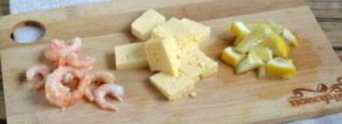 канапе с креветками на шпажках. Шаг 3