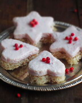 Канапе с муссом из ветчины и рикотты