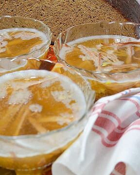 Холодец из говядины и свиных ножек