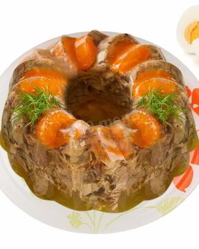 Холодец из куриных лапок с говядиной