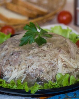 Холодец из курицы и свиных ножек