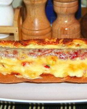 Оригинальный хот-дог Каноэ