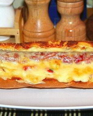 Оригинальный хот-дог Каноэ