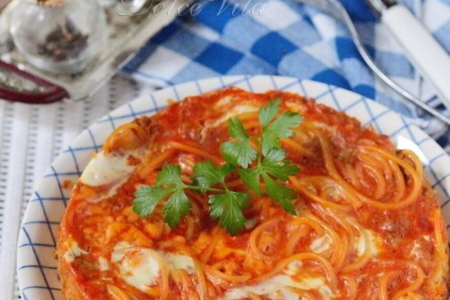 Рецепт фриттаты с фаршем и спагетти