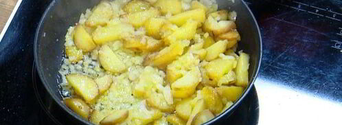 испанский омлет с картофелем, семгой и укропом. Шаг 6