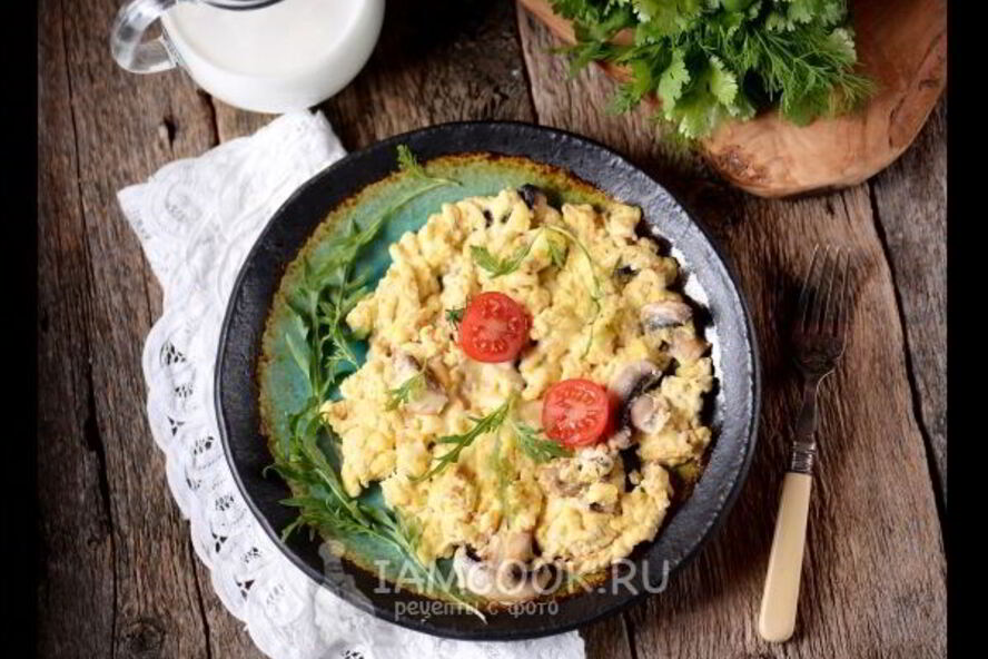 Рецепт омлета на кефире на сковороде
