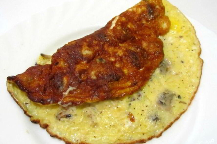Рецепт омлета с грибами и сыром