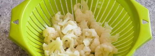 омлет с цветной капустой на сковороде. Шаг 4