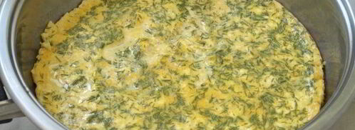 омлет с творогом на сковороде. Шаг 9