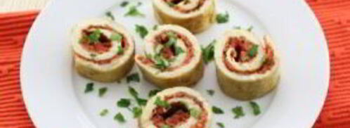 рулетики из омлета с начинкой. Шаг 8