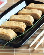 Японский омлет с соевым соусом