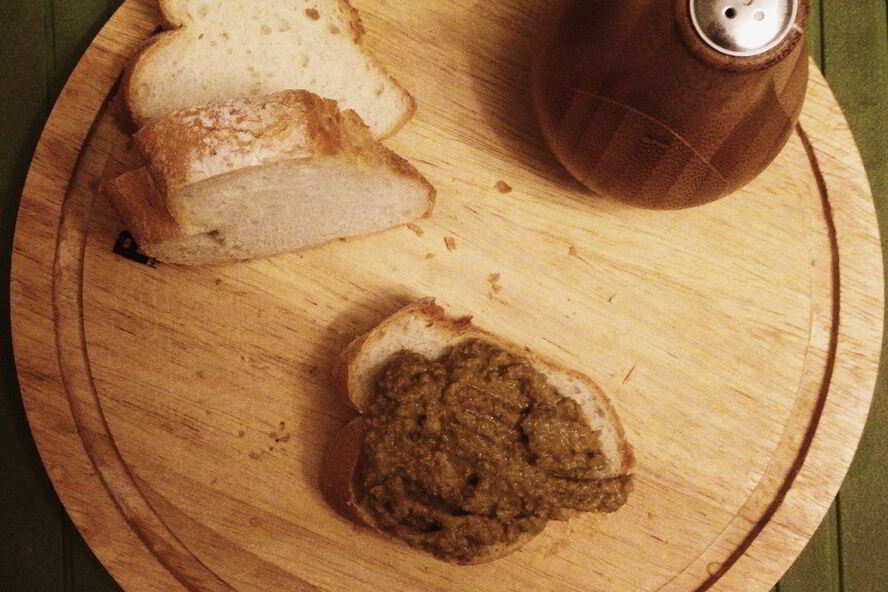 Рецепт паштета из куриной печени с яблоком и сливками