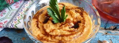 паштет из нута с вялеными томатами и маринованным огурчиком. Шаг 8