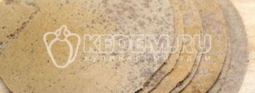 блинный торт с печенью. Шаг 11