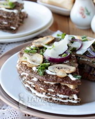 Печеночный торт с грибами