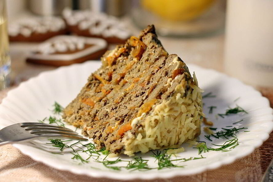 Рецепт закусочного печеночного торта