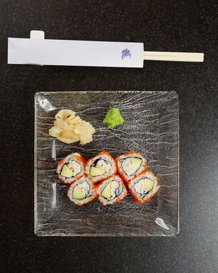 Роллы Калифорния с крабом