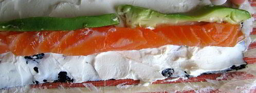 роллы с лососем и сыром филадельфия. Шаг 7