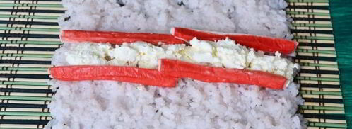 запеченные роллы с крабовыми палочками. Шаг 11