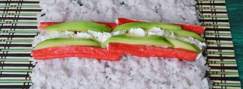 запеченные роллы с крабовыми палочками. Шаг 12