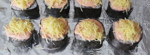 запеченные роллы с крабовыми палочками. Шаг 17