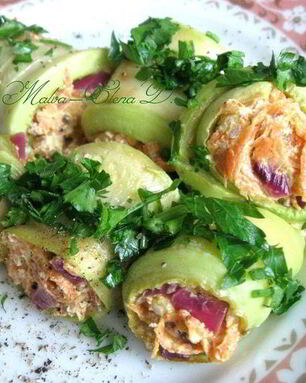 Рулетики из кабачков с морковью и сливочным сыром