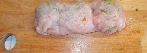 рулеты из индейки с персиками и мятным песто. Шаг 10