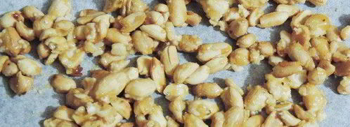 шоколадный рулет с арахисовым пралине трюфельный. Шаг 11