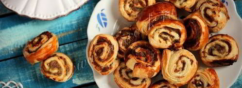 слоеные рулетики с мясным фаршем. Шаг 8