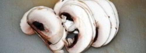 свиные рулетики с грибами и сыром. Шаг 4