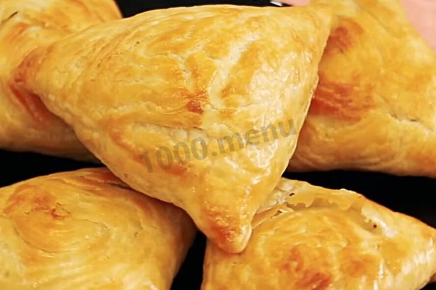 Рецепт самсы с фаршем из слоеного теста