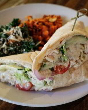 Шаурма с курицей и свежей капустой