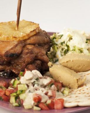 Шаверма с курицей и ананасом