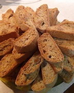 Итальянские сухарики Кантучини