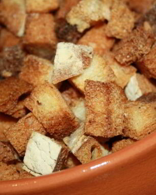 Хрустящие и ароматные сухарики ассорти