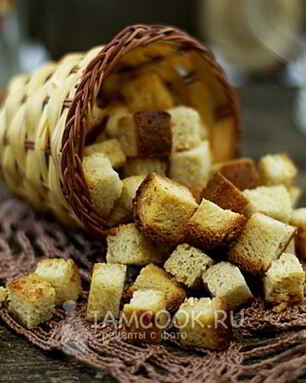 Сухарики чесночные