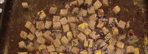 сухарики из черного хлеба со специями и базиликом. Шаг 5