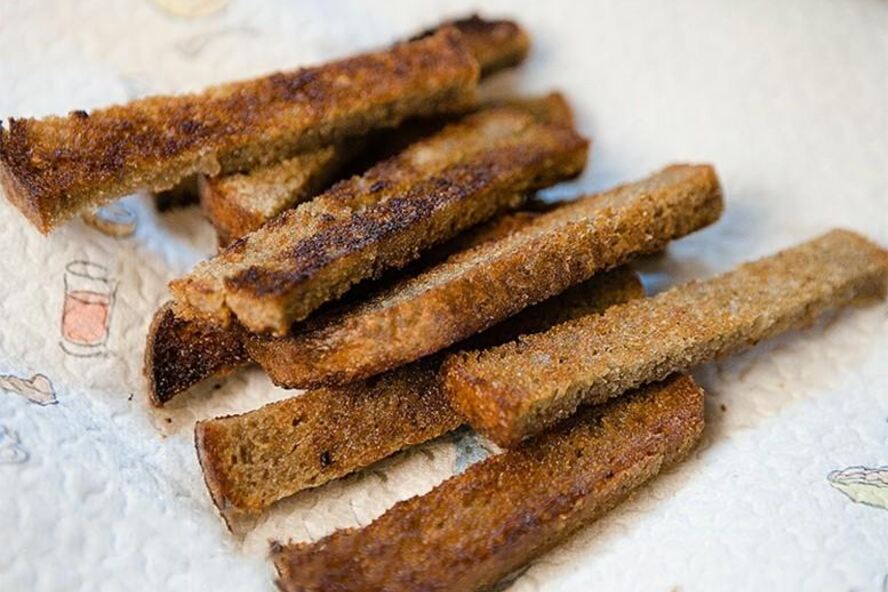 Рецепт сухариков из черного хлеба в духовке