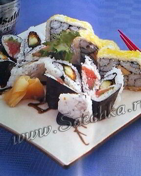 Четырехугольные суши Шикаи Маки