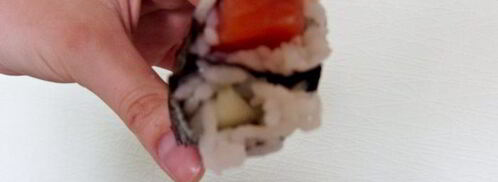 двойной суши-ролл инь-янь. Шаг 5