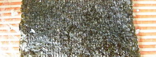 классический суши-ролл филадельфия. Шаг 4