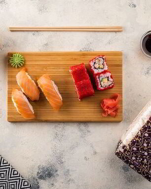 Ролл Калифорния и суши Нигири