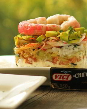 Суши мини-торт с крабовыми палочками