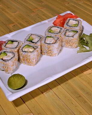 Суши с кунжутом