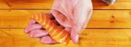 суши с лососем. Шаг 4