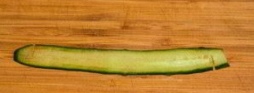 суши с огурцом. Шаг 5